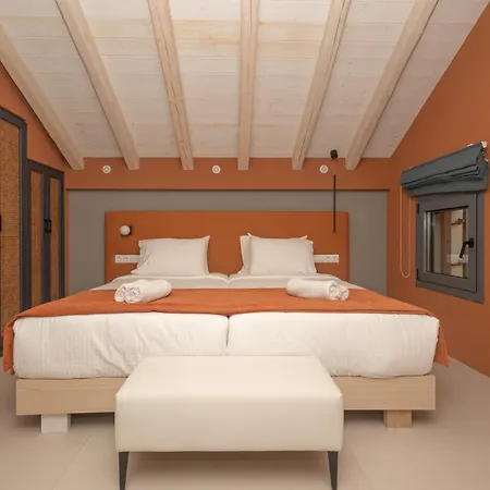 Tessera & Collection * Gouviá