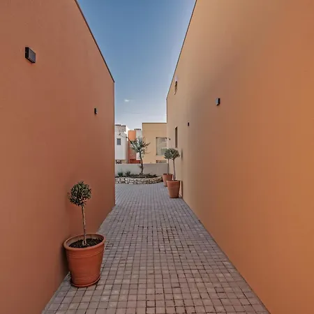 Tessera & Collection * Gouviá