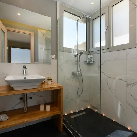 Tessera & Collection *