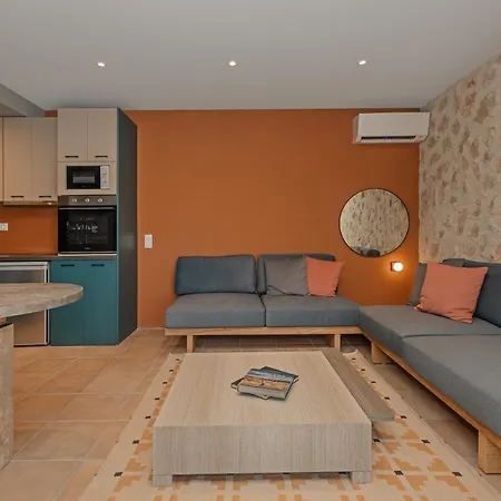 Appartement Tessera & Collection Gouviá